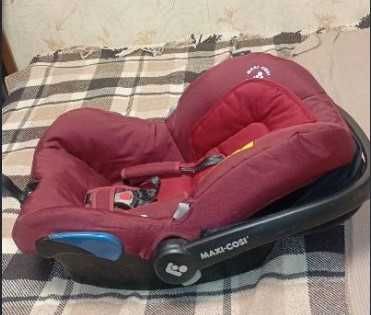 Автокрісло MAXI-COSI Pebble Pro (Essential Red)