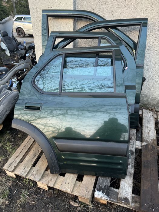 Двері Опель Фронтера 5-дверна Дверки Opel Frontera B Передня Дверка