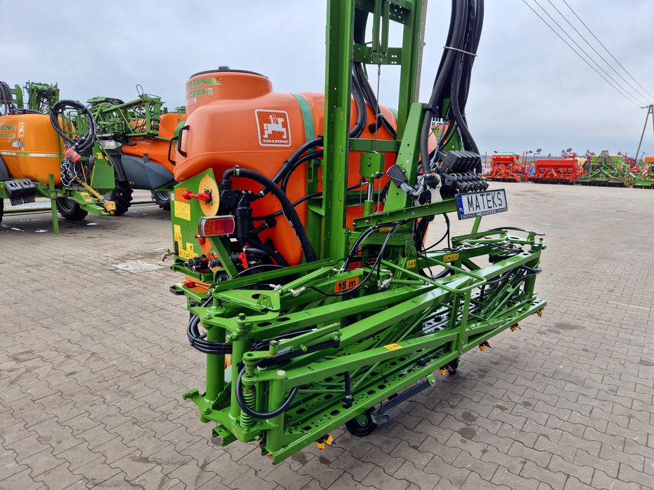 Opryskiwacz zawieszany Amazone UF 901 15m 2012r. Amaset+