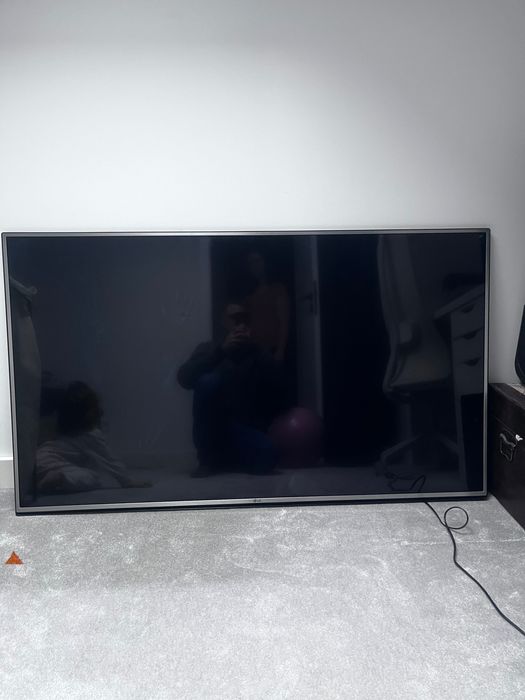 TV 60 cali telewizor LG 60uh605v