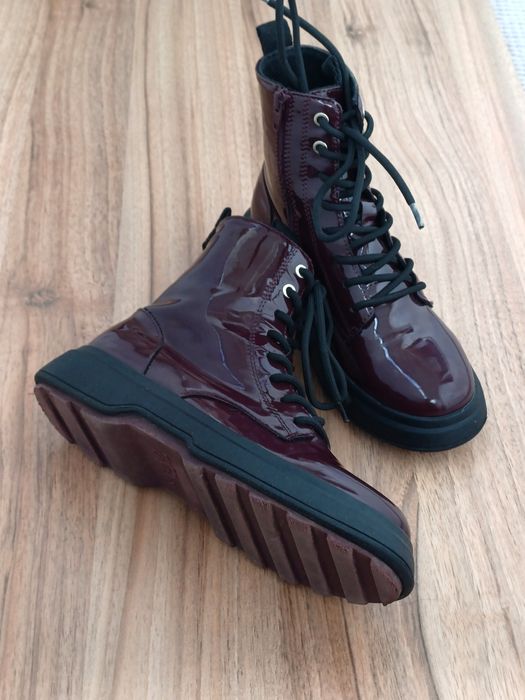 ZARA демі черевики лакові ботинки чоботи на дівчинку 32-33р