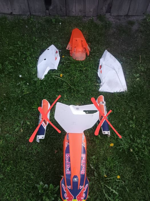 KTM 16-18 części i inne akcesoria  plastiki CENA ZA WSZYSTKO