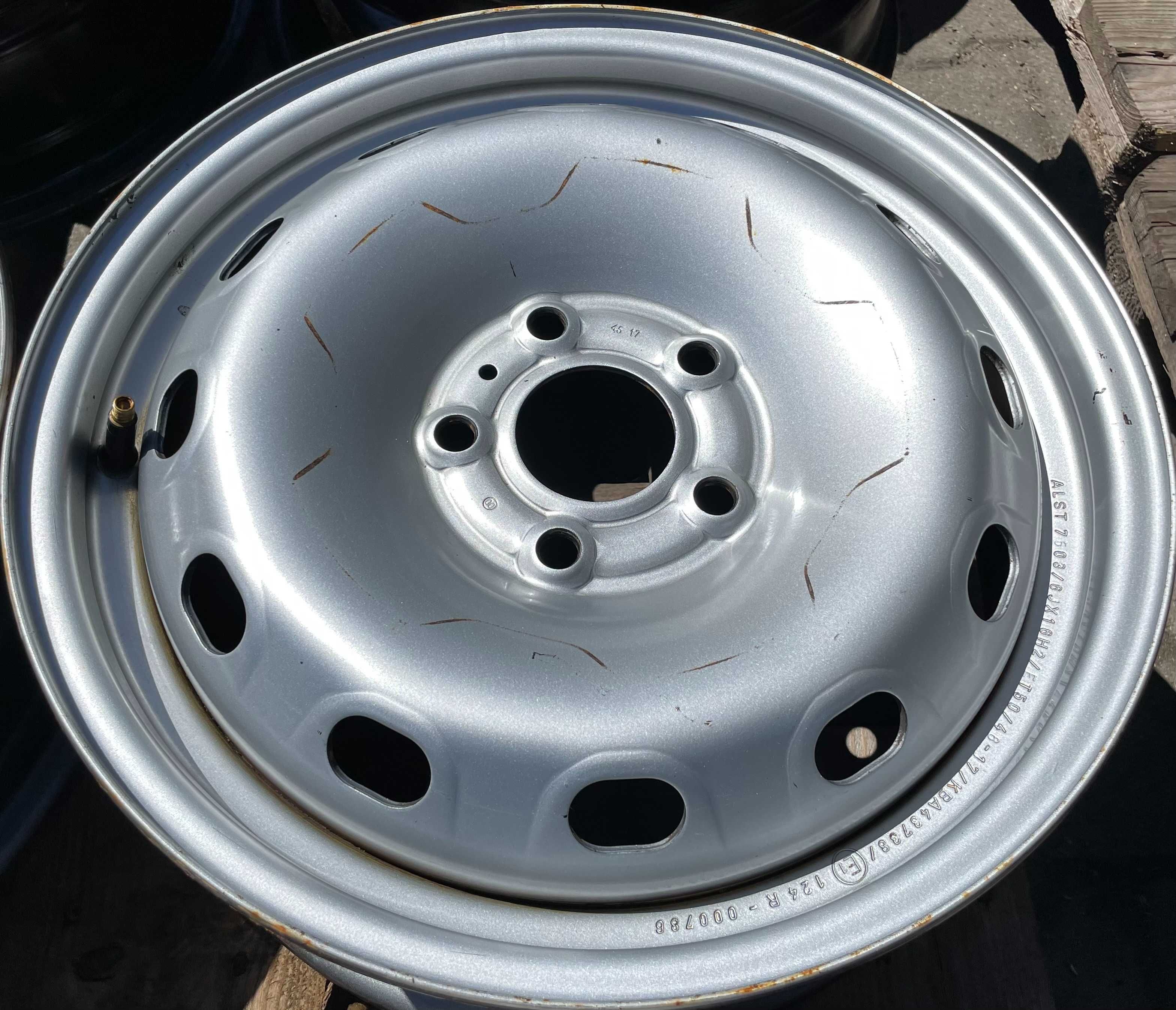Felgi stalowe 16 cali 5x114.3 Trafic 3 Vivaro B Talento Nissan NC300