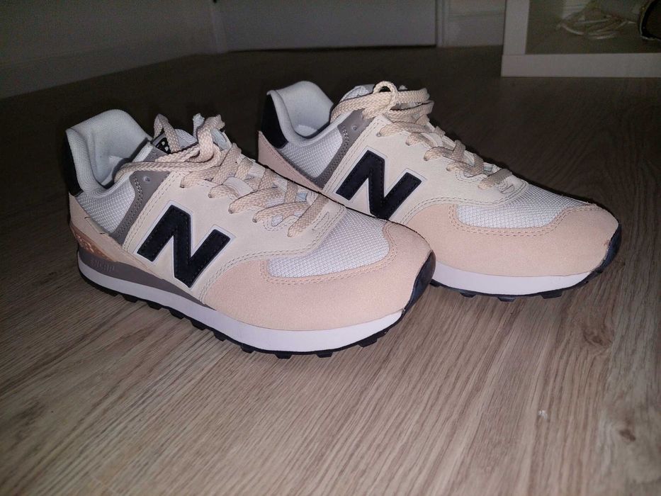 New Balance 574 Rose Water/ Black