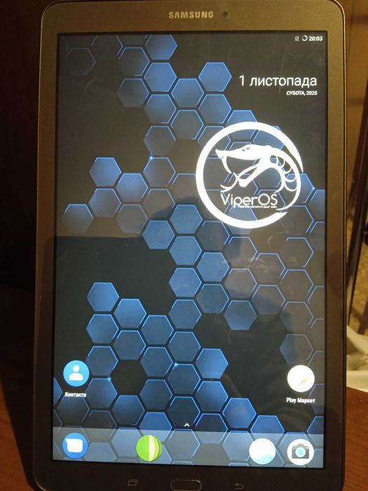 Планшет Samsung SM-T561 Android 7.1.2