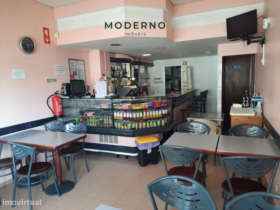 Casa dos Salgadinhos – 2 frações - Leiria