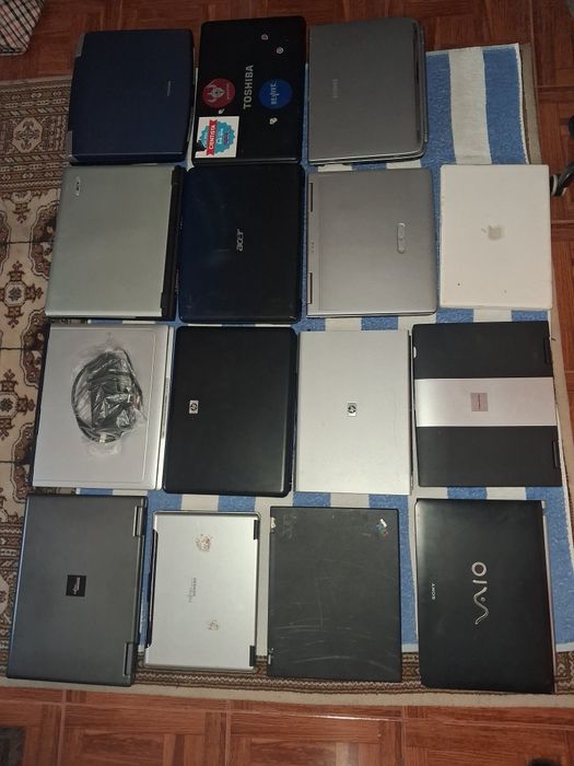 15 Laptops from Various Brands64309800652033124