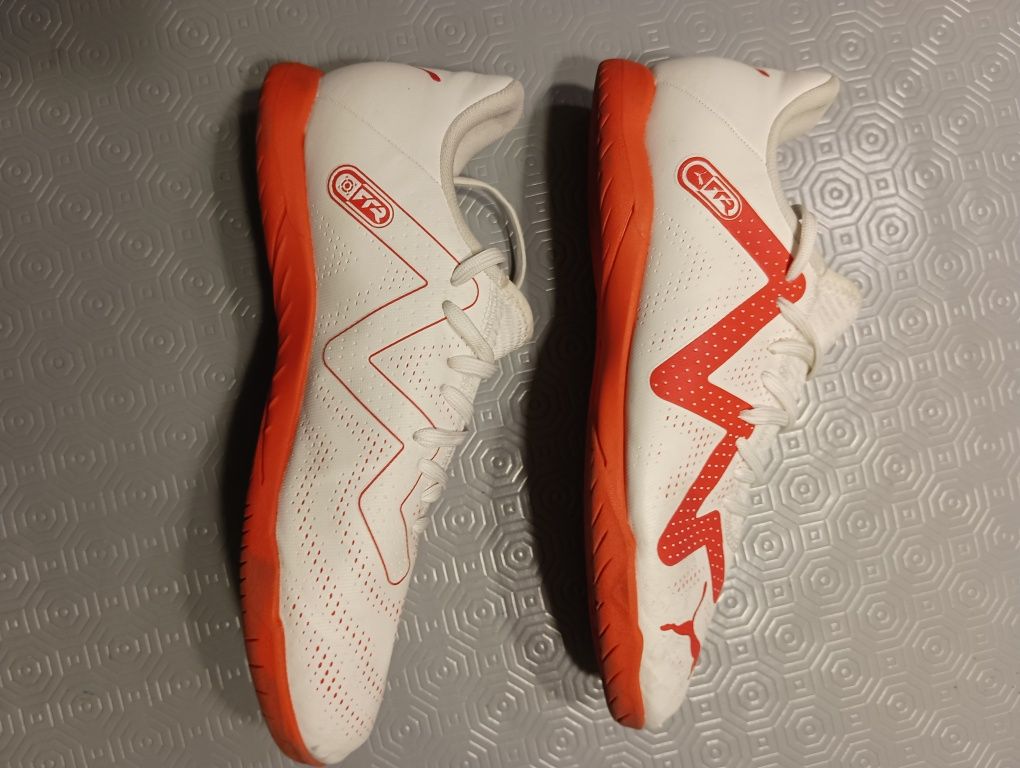 Chuteiras de futebol PUMA de criança