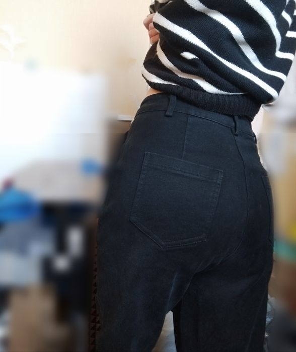 Джинси жіночі чорні