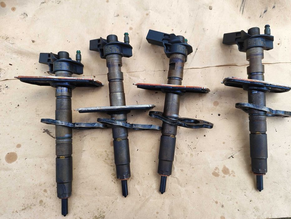 Wtryskiwacze 03L130277 Grupa VW Bosch