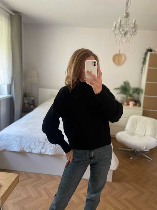 & Other Stories sweter czarny półgolf bufiaste rękawy wool wełna S 36