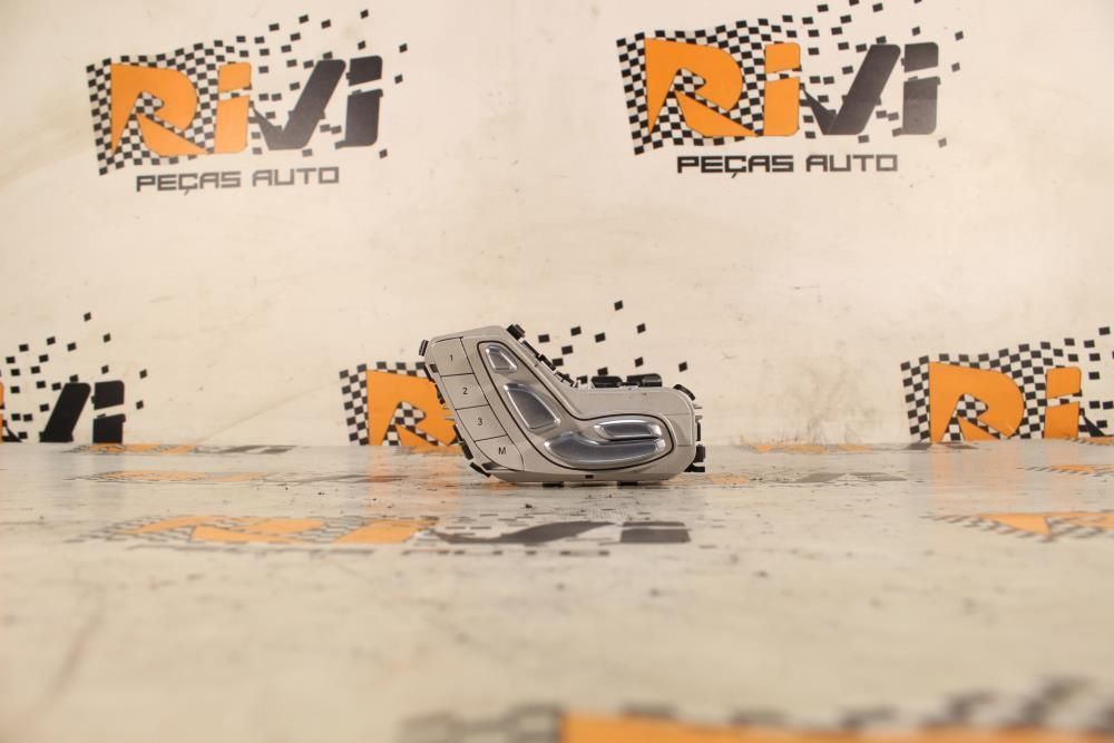 Comutador / Botão Mercedes-Benz C-Class (W205)  A2059056651 / Comando