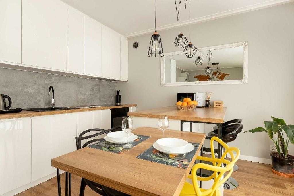Apartament nad morzem z ogródkiem i widokiem na morze - dla 4 osób