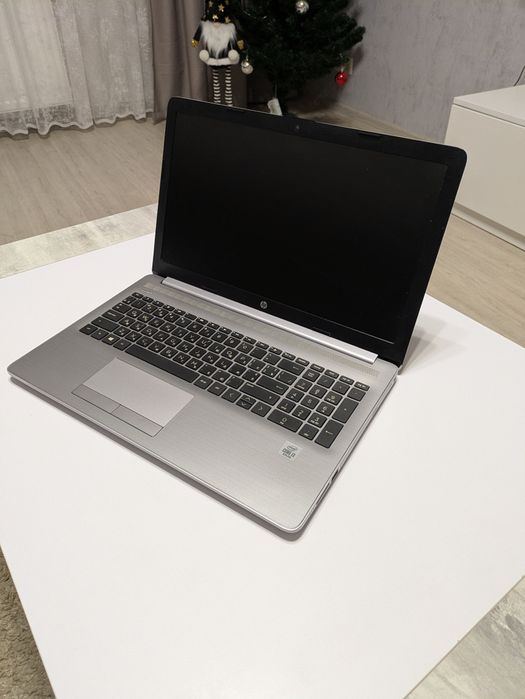 Ноутбук HP 250 G7