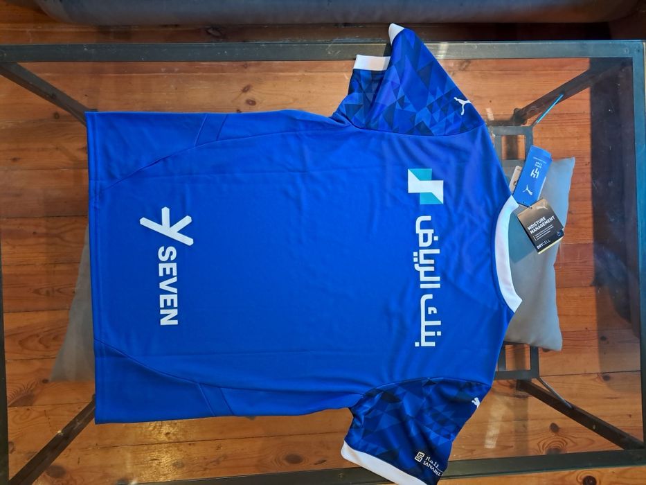 Nowa Puma AlHilal, L