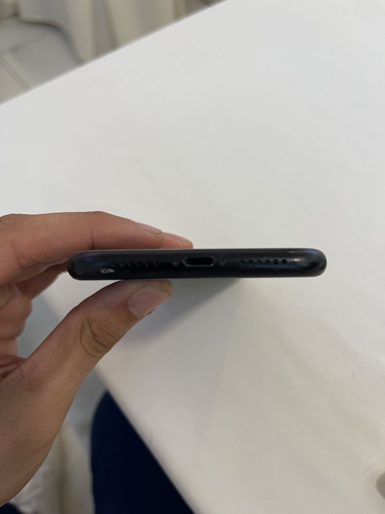 Iphone Xr 128gb.