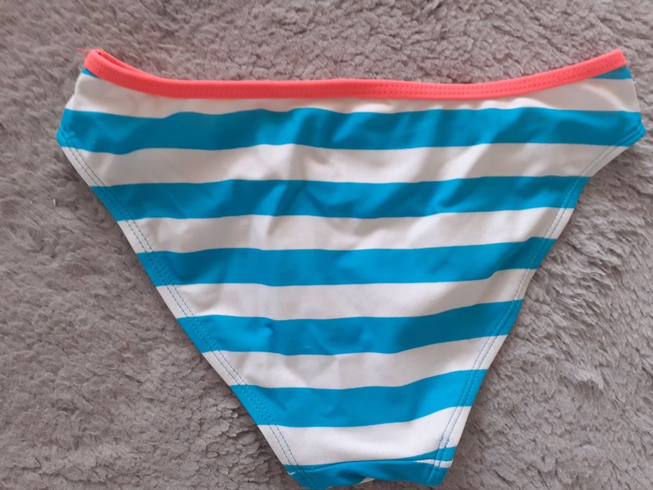 Dwuczęściowy strój kąpielowy 146/152cm