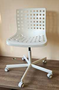 Обертовий стілець, крісло Ikea Sporren, білий