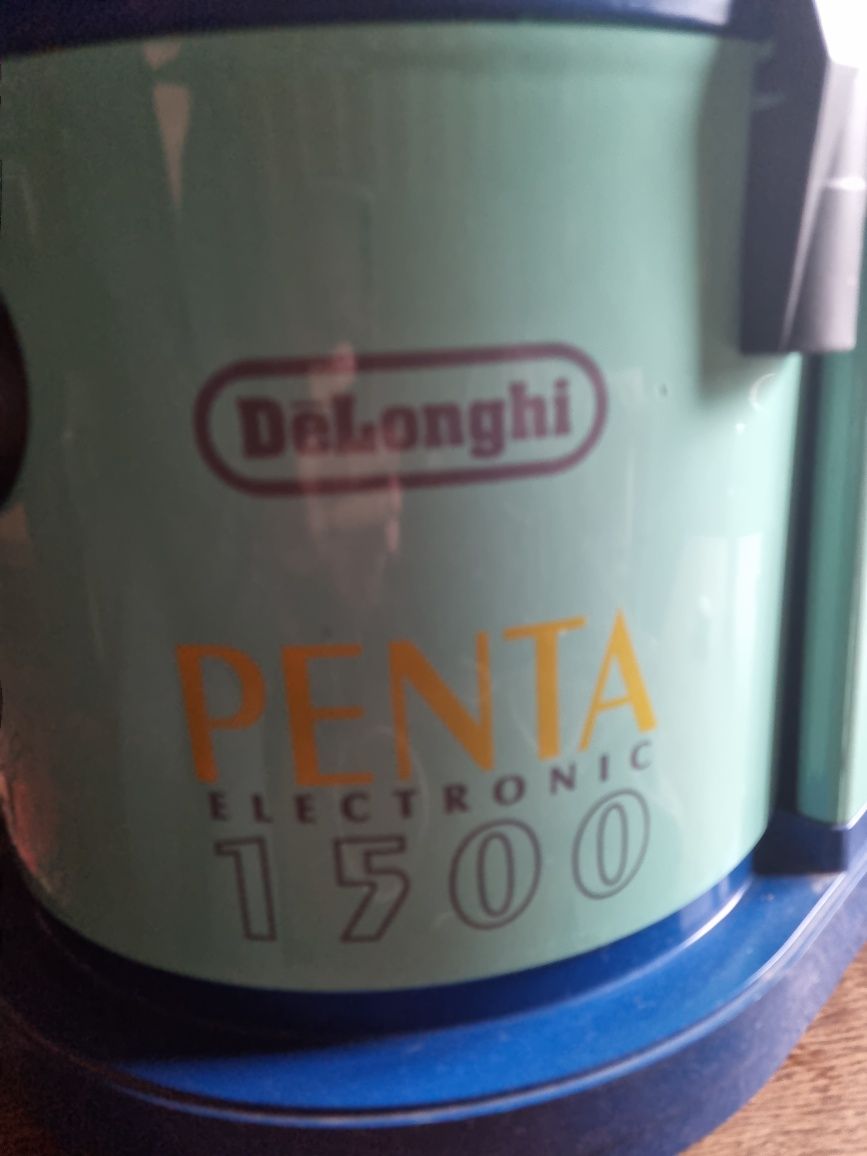 Пылесос DeLonghi