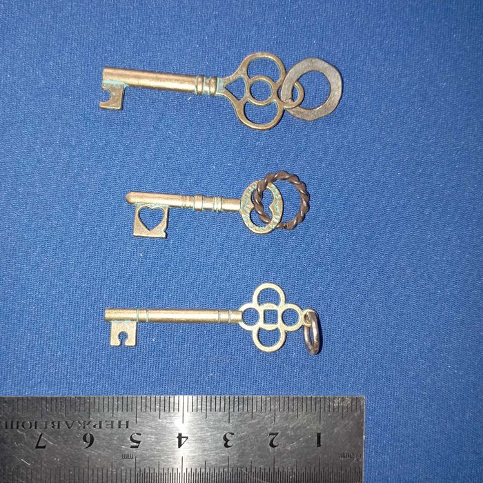 Ключ для старинный замок