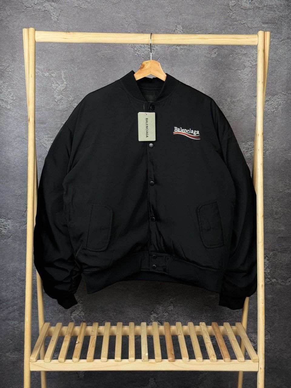 Бомбер Balenciaga Political Campaign Varsity Jacket in Black.

Розміри