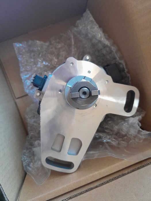 трамблер 1905074020 Carina E, Camry, на два разьема 4+2