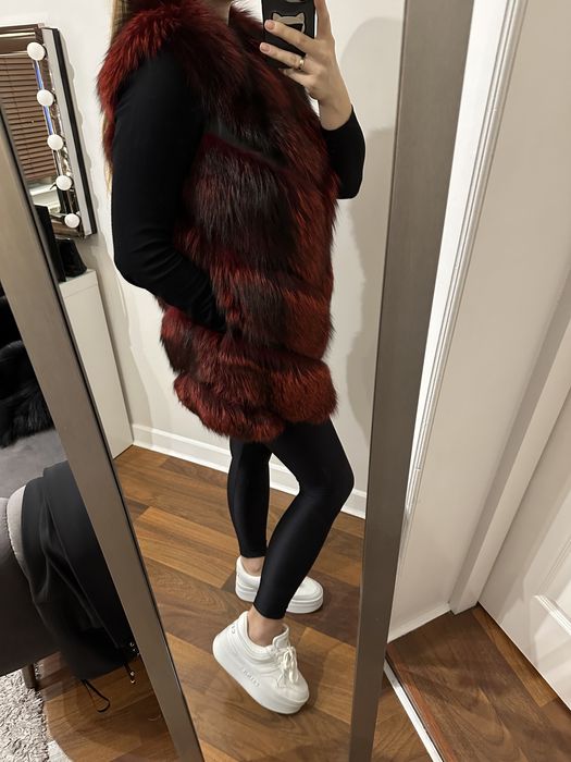 Kamizelka z futra lisa czerwono czarna
