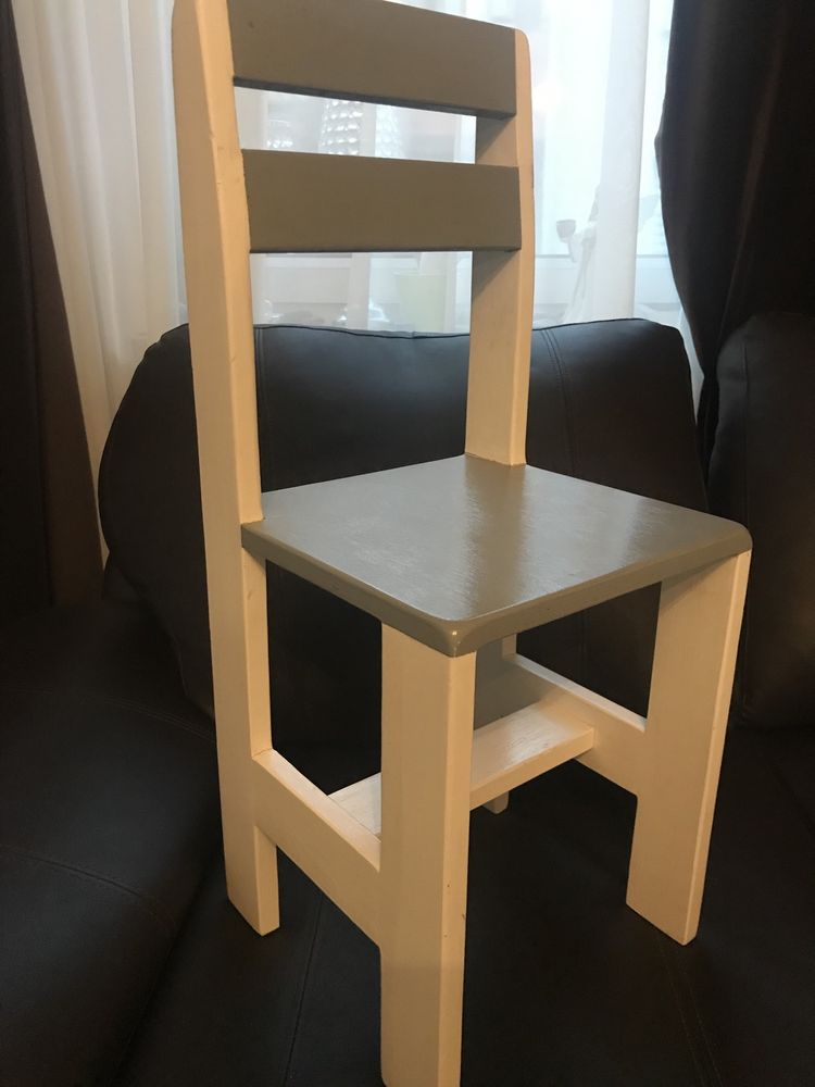Krzesło drewniane dla dziecka