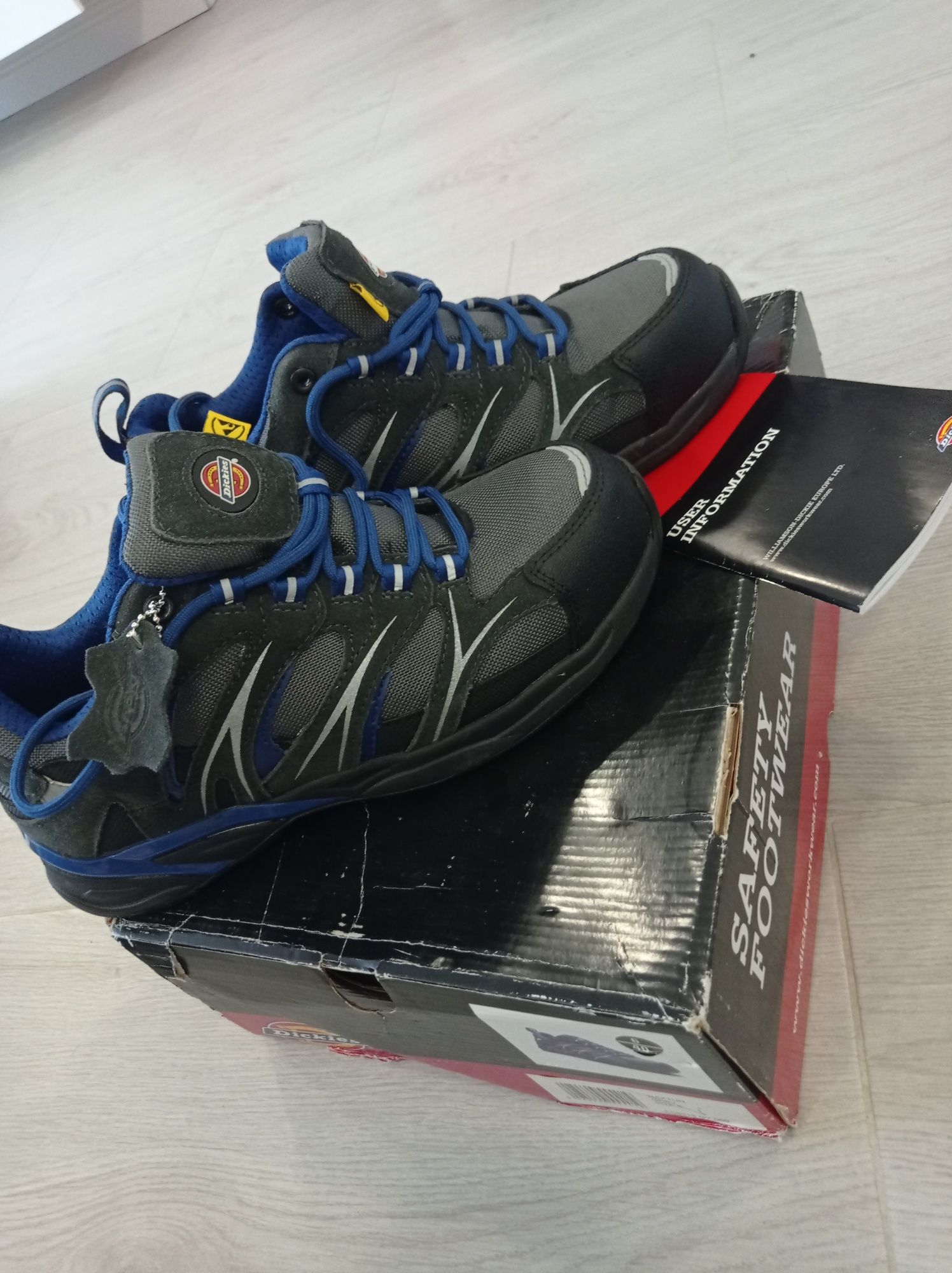 Sportowe Buty Robocze Safety DICKIES r. 40 Nowe  OKAZJA