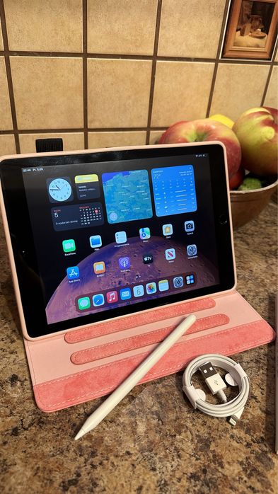 Tablet iPad Apple Retina 10” + NOWY RYSIK 2 gen + nowe etui