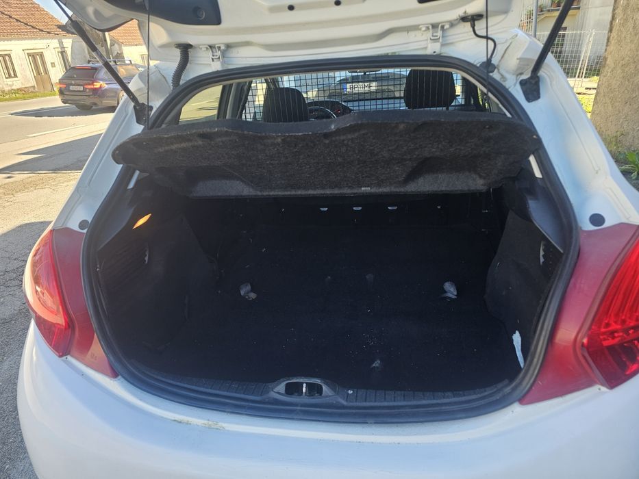 Peugeot 208 Comercial