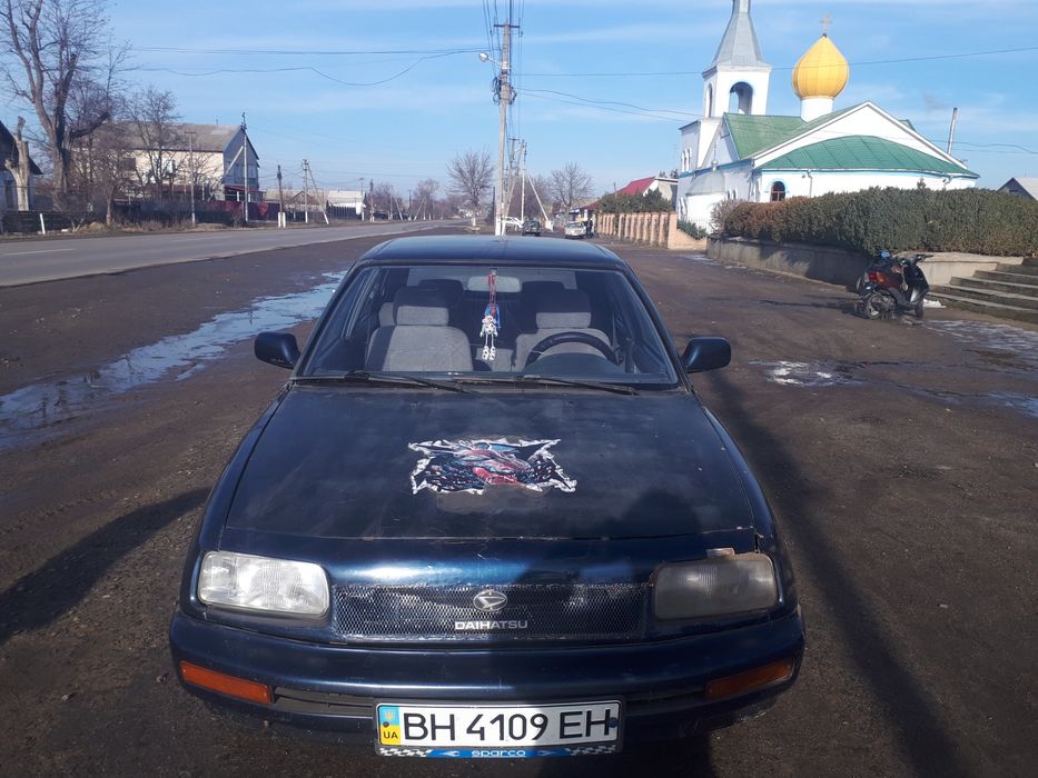 daihatsu applause 89г