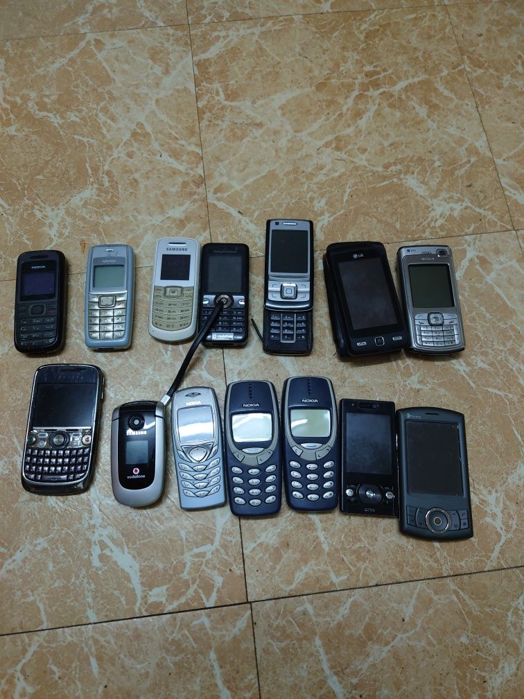 Lote telemóvel antigos