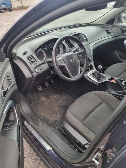 Opel Insignia 2.0 CDTi de 2012 para peças