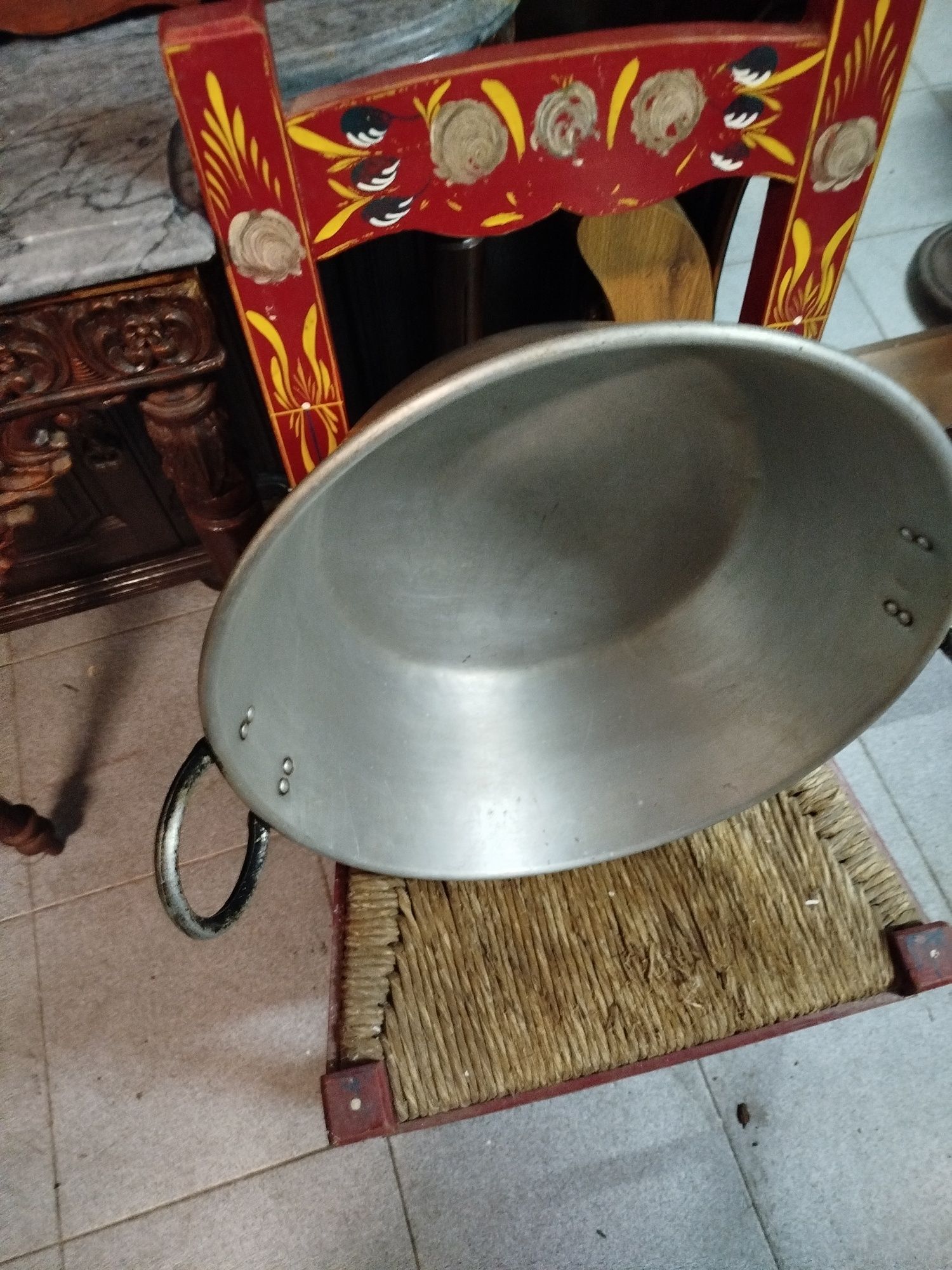 Tacho grande em alumínio