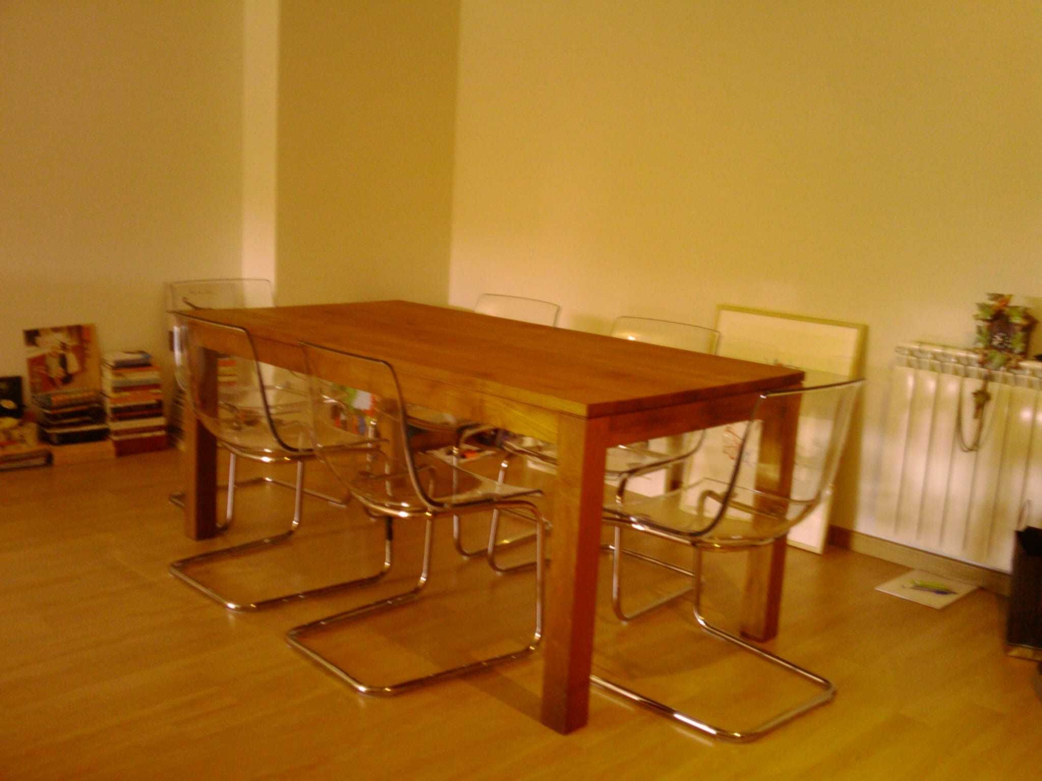 Mesa de refeições de madeira maciça Teca