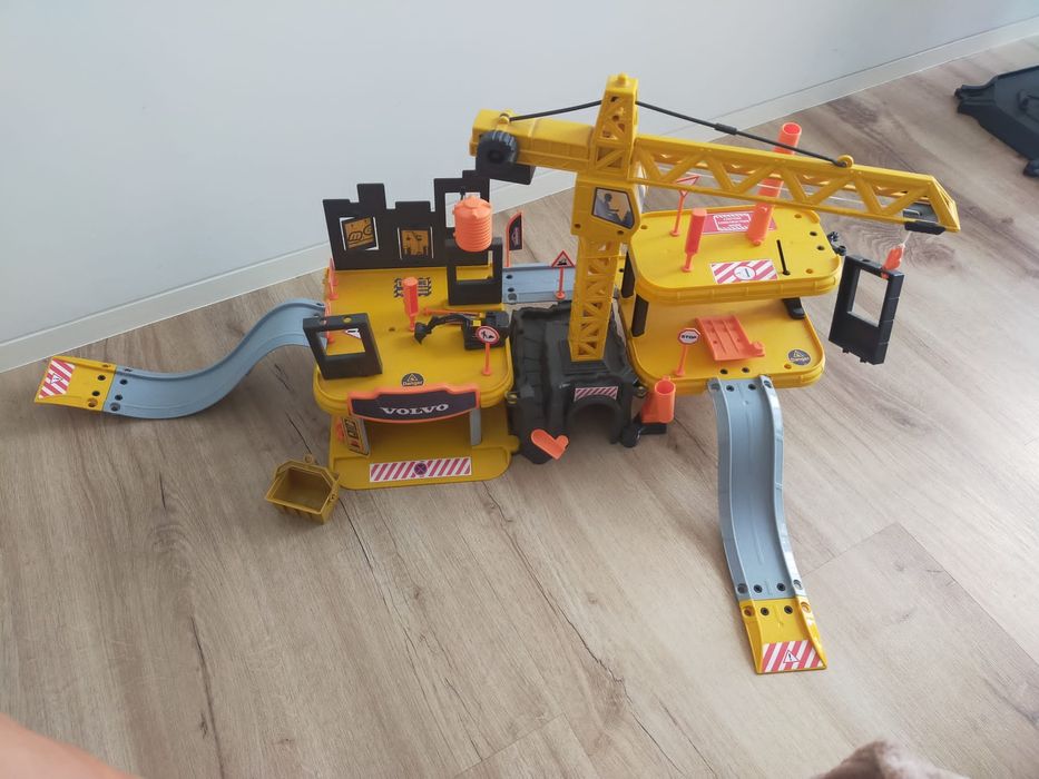 Brinquedo parque de obras