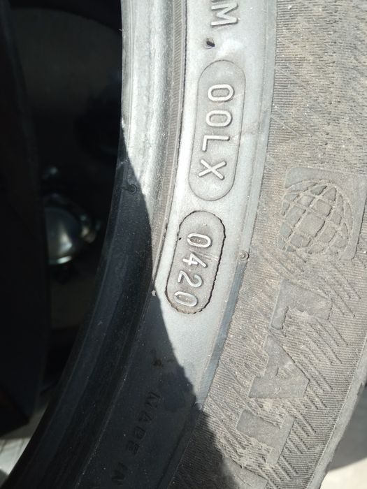 Продам скати до авто Michelin275/40/20Goodyear225/55/17пара,