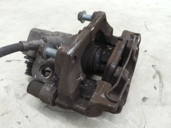 Pinça travão / maxila de travão trás direita FORD Focus I (DAW, DBW)