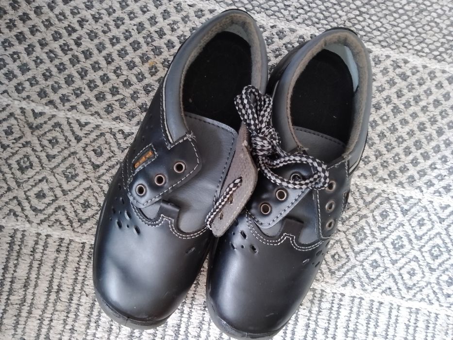 Buty robocze PP0 model 0381 NOWE rozmiar 40
