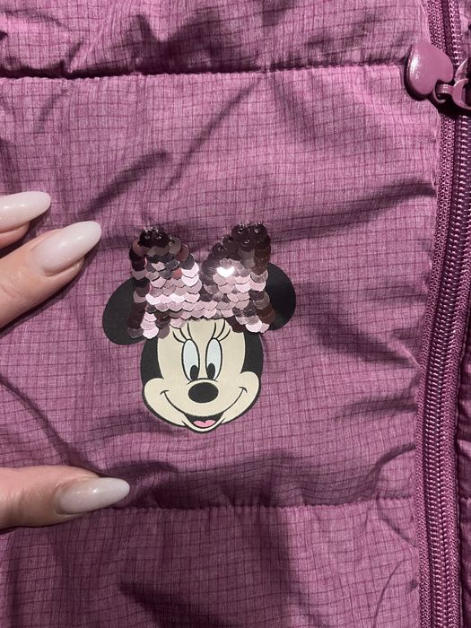 Куртка на дівчинку