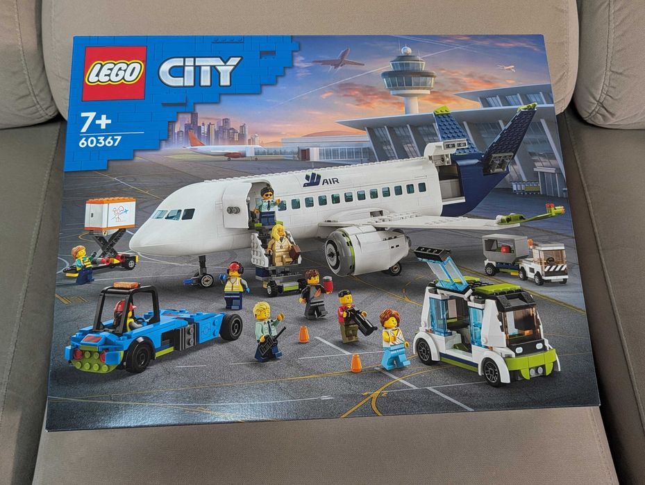 Lego City 60367 - Avião de passageiros - SELADO