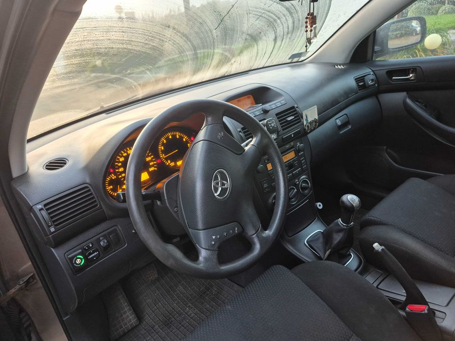 Toyota Avensis 2005
