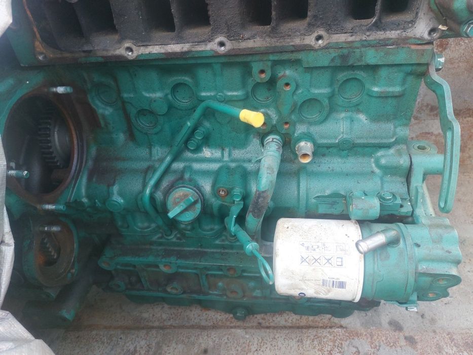 Silnik Kubota V3007 Cat Volvo koparka