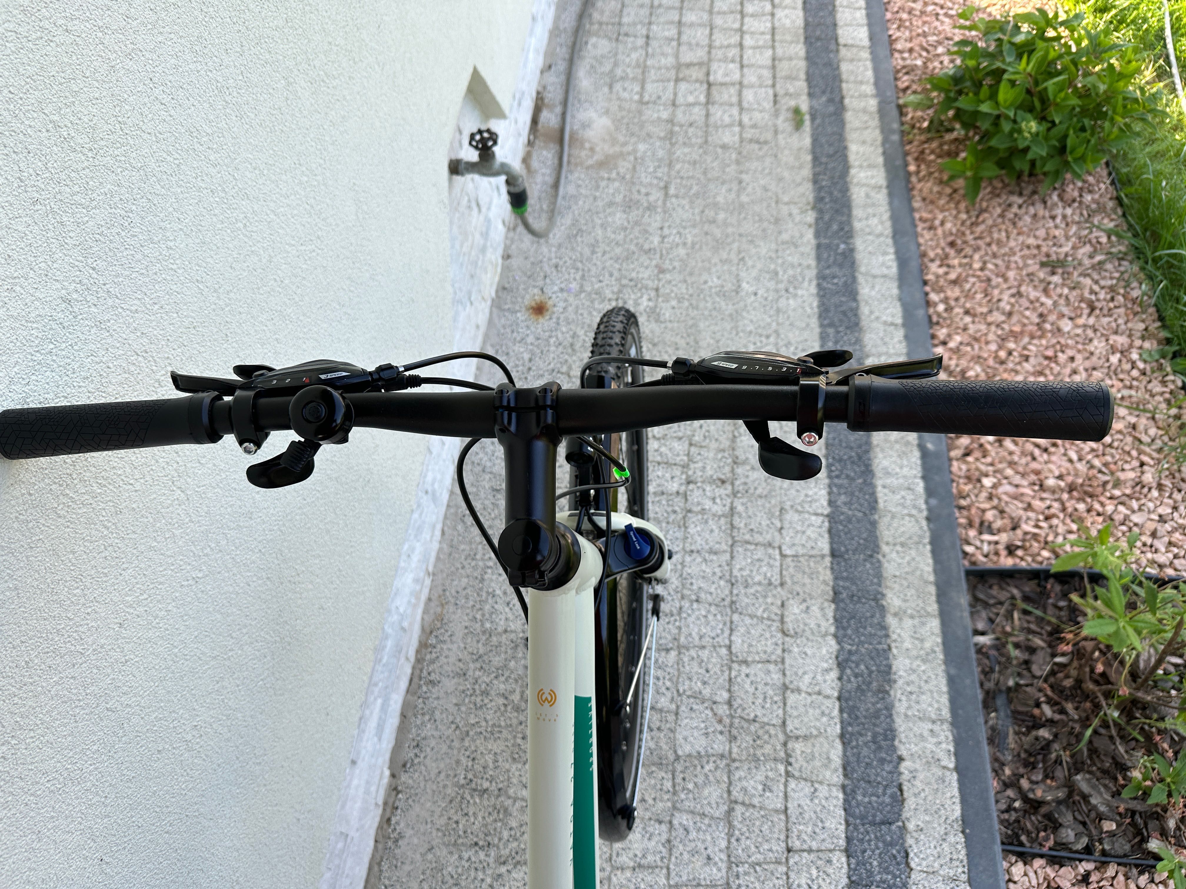 Rower WINORA - crossowy, koła 28, ham hydrauliczne, prądnica w kole