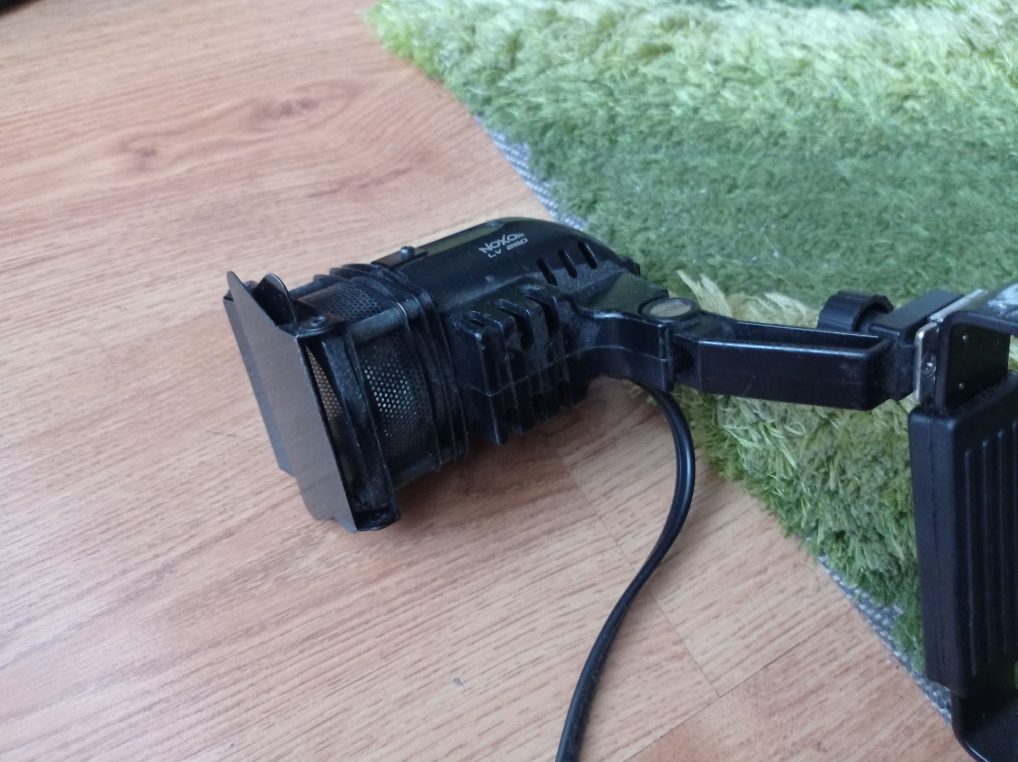 Lampa  do kamery aparatu noxo  LV 250. 12v
