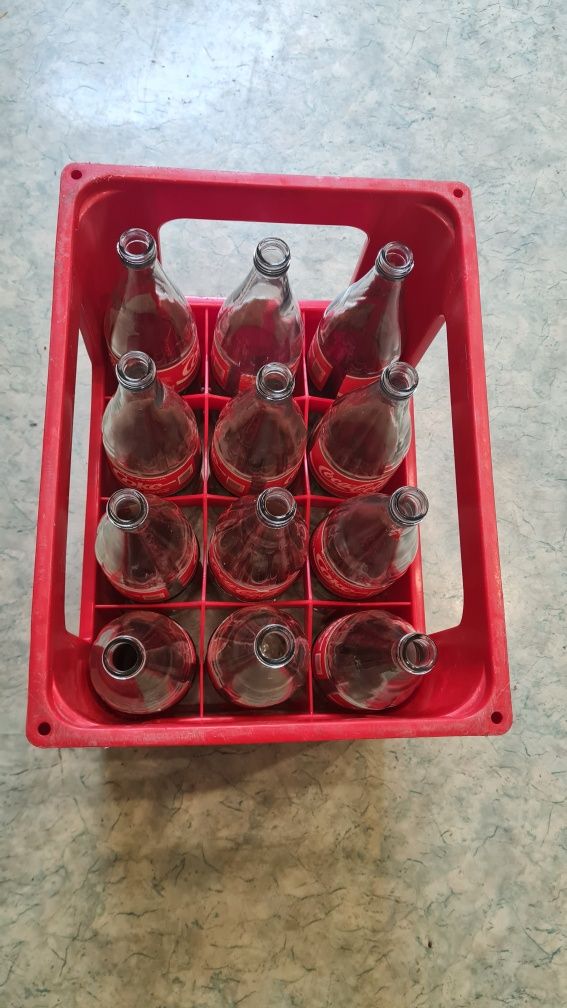 Skrzynka coca-coli z 1995 roku