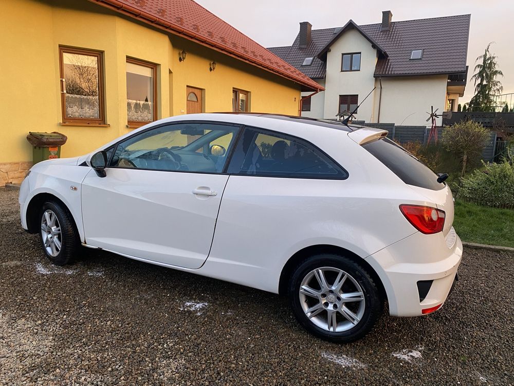 Seat Ibiza IV FR 1.9TDI //Xenon// Panorama