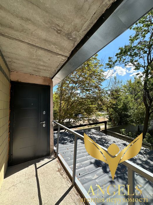 Оренда окремої будівлі 100м2 із заїздом біля МРЕО