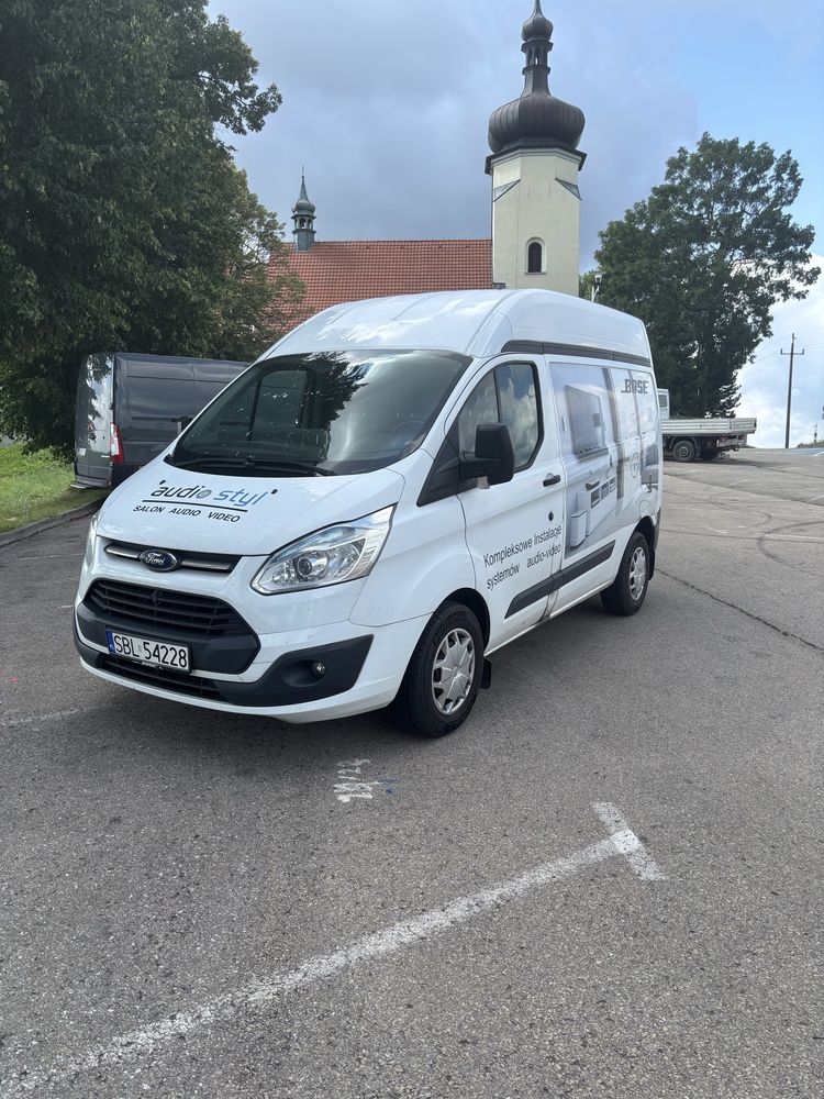 Ford transit custom 2.2 tdci. Auto krajowe